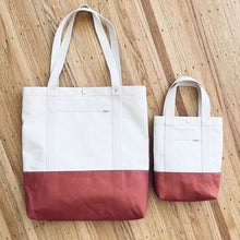  The Snap Tote - MoMurray