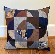  Modern Improv Curves Pillow - Cindy Grisdela Art Quilts