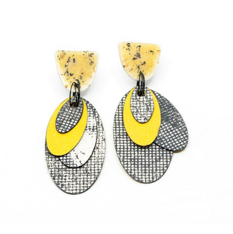 Printmaker's Oval Earrings - Yellow /black or Red/black