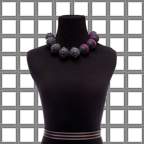 Big Felt Stripe Necklace | Charcoal/Magenta