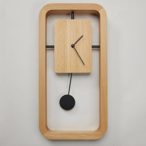 CURVEiture Clock