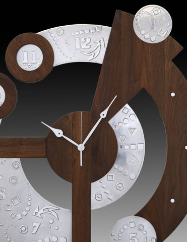 What Time is It? Centerpiece Clock