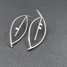  super simple Leaf earrings - Metal Objects