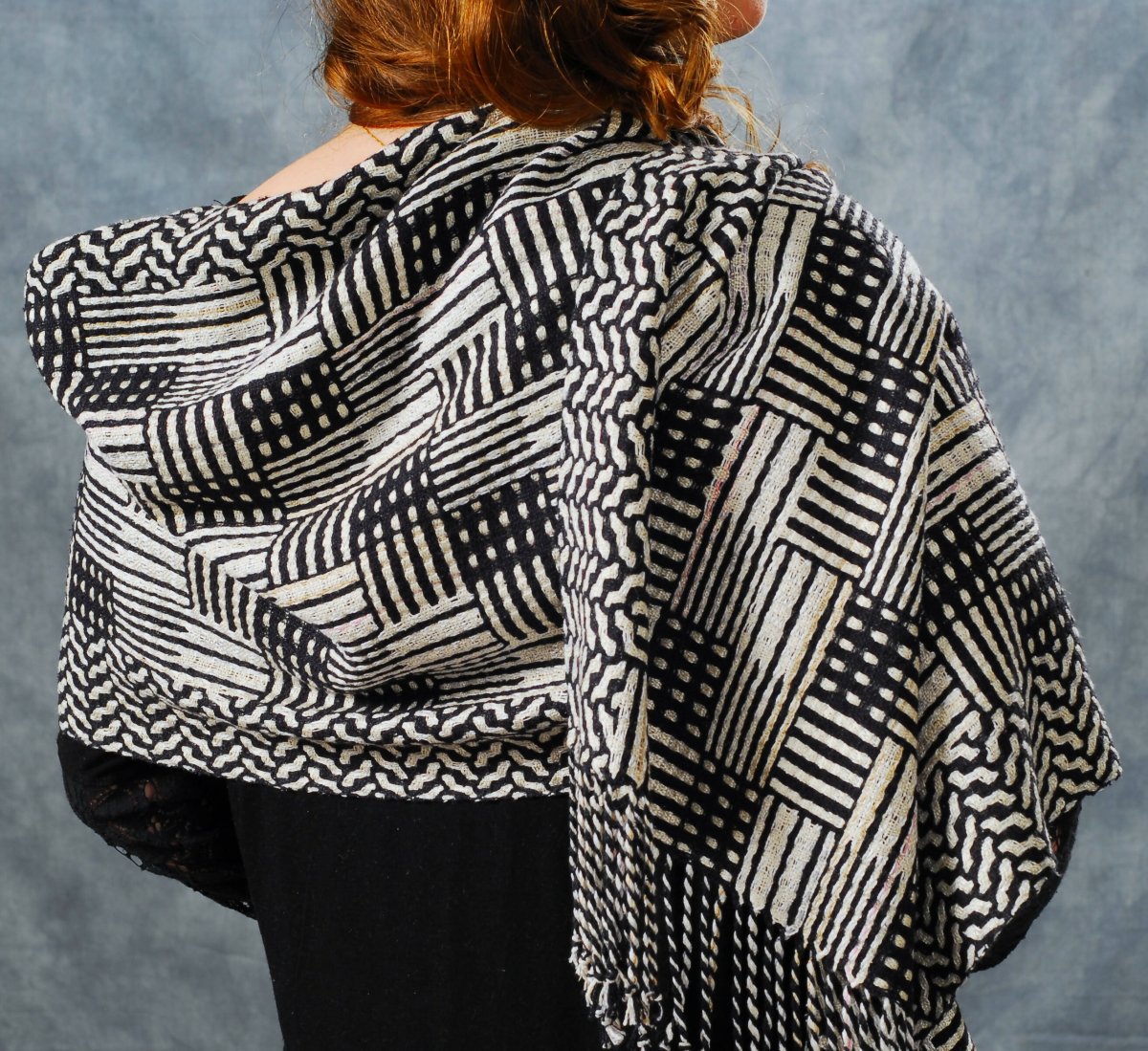 Dominoes Shawl in Black and White